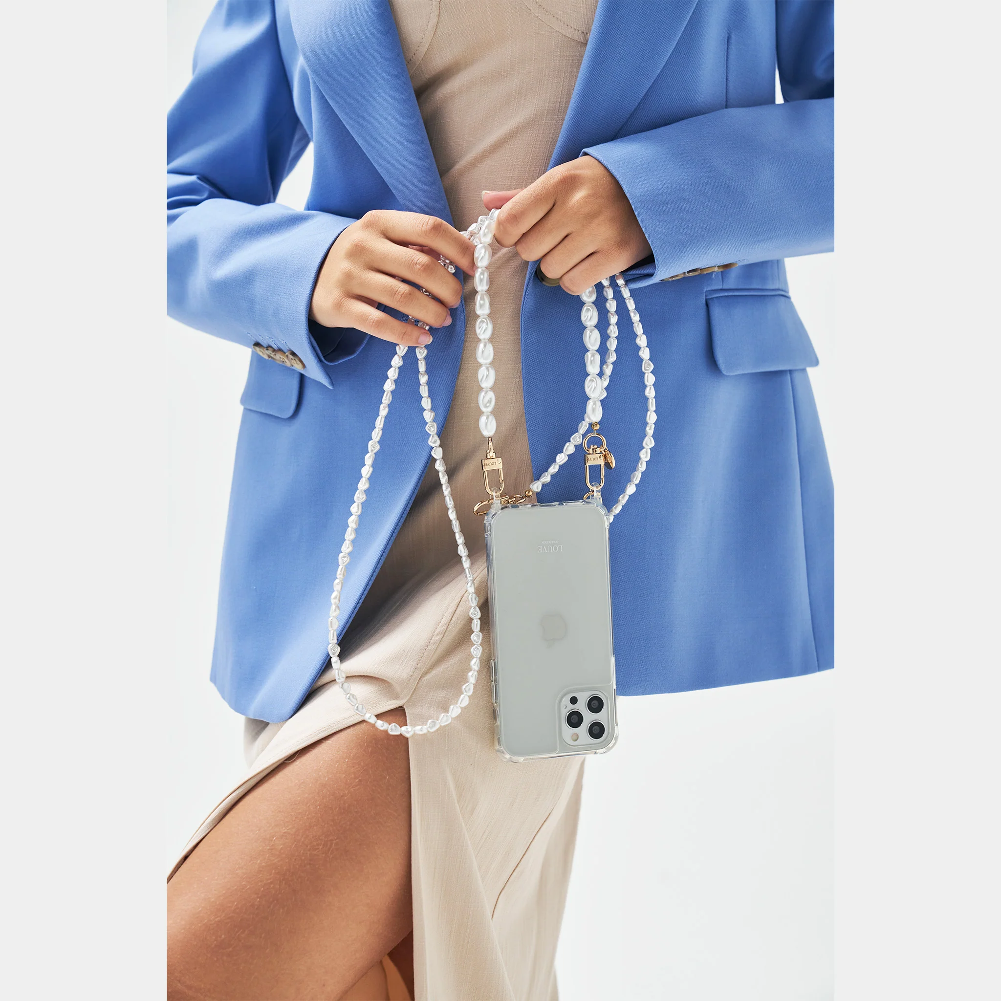 Clear Phone Case + Pearl Chain - Image 13