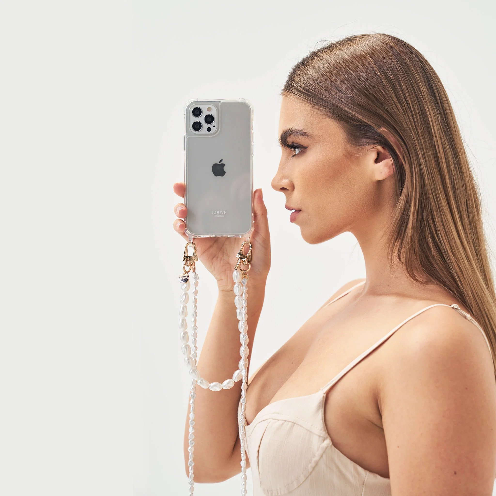 Clear Phone Case + Pearl Chain + Pearl Wristlet - Image 23