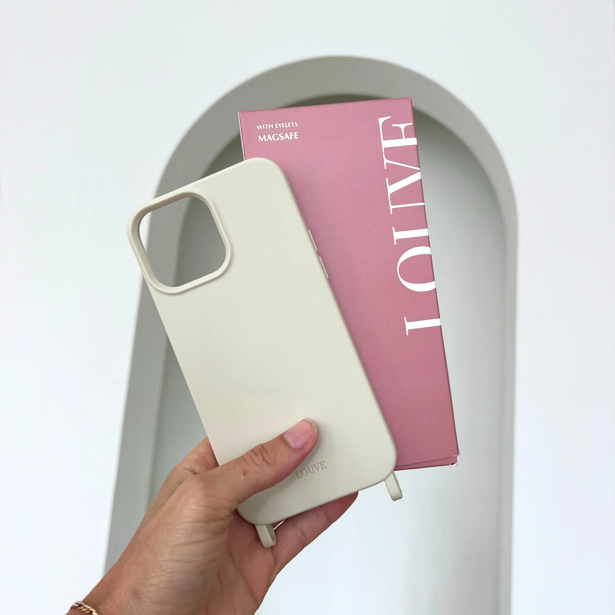 Coconut Off-White Phone Case + Gaia Gold-Plated Chain - Image 17