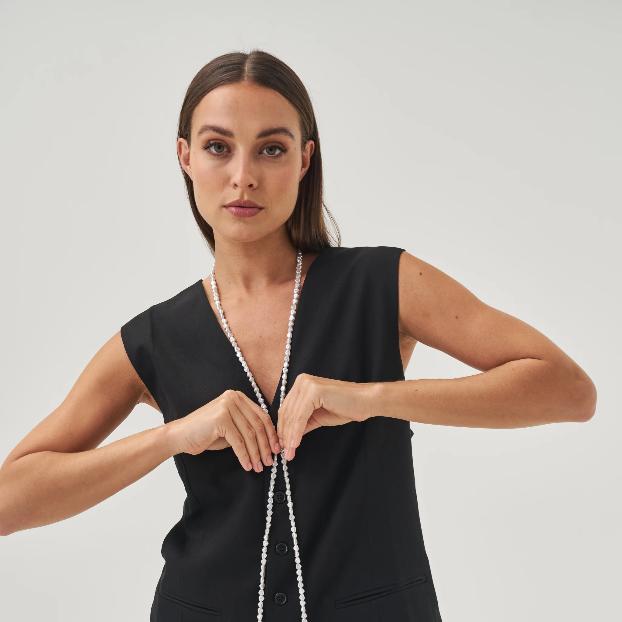 Coconut Off-White Phone Case + Pearl Crossbody Chain - Image 9