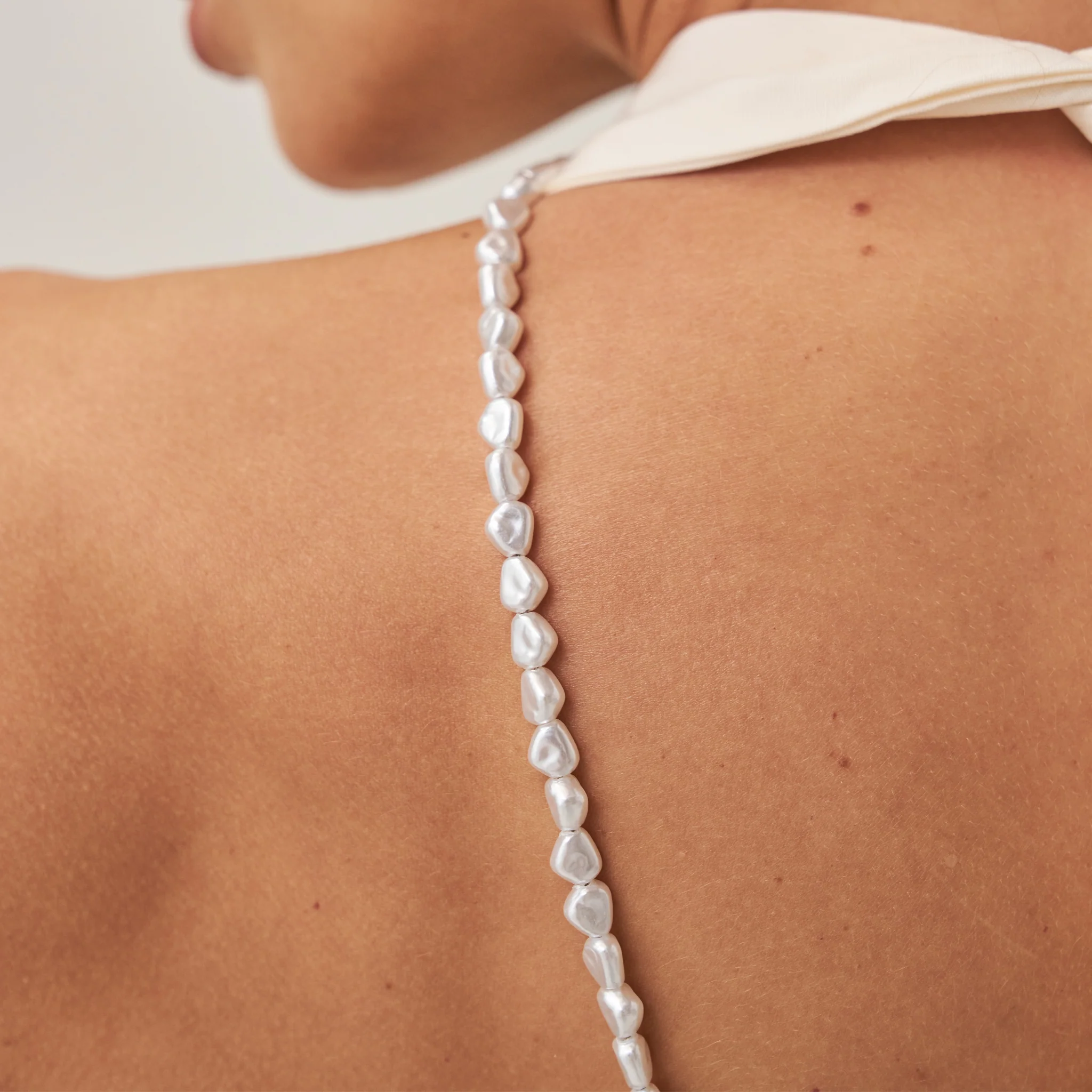 Coconut Off-White Phone Case + Pearl Wristlet & Crossbody Chain - Image 7