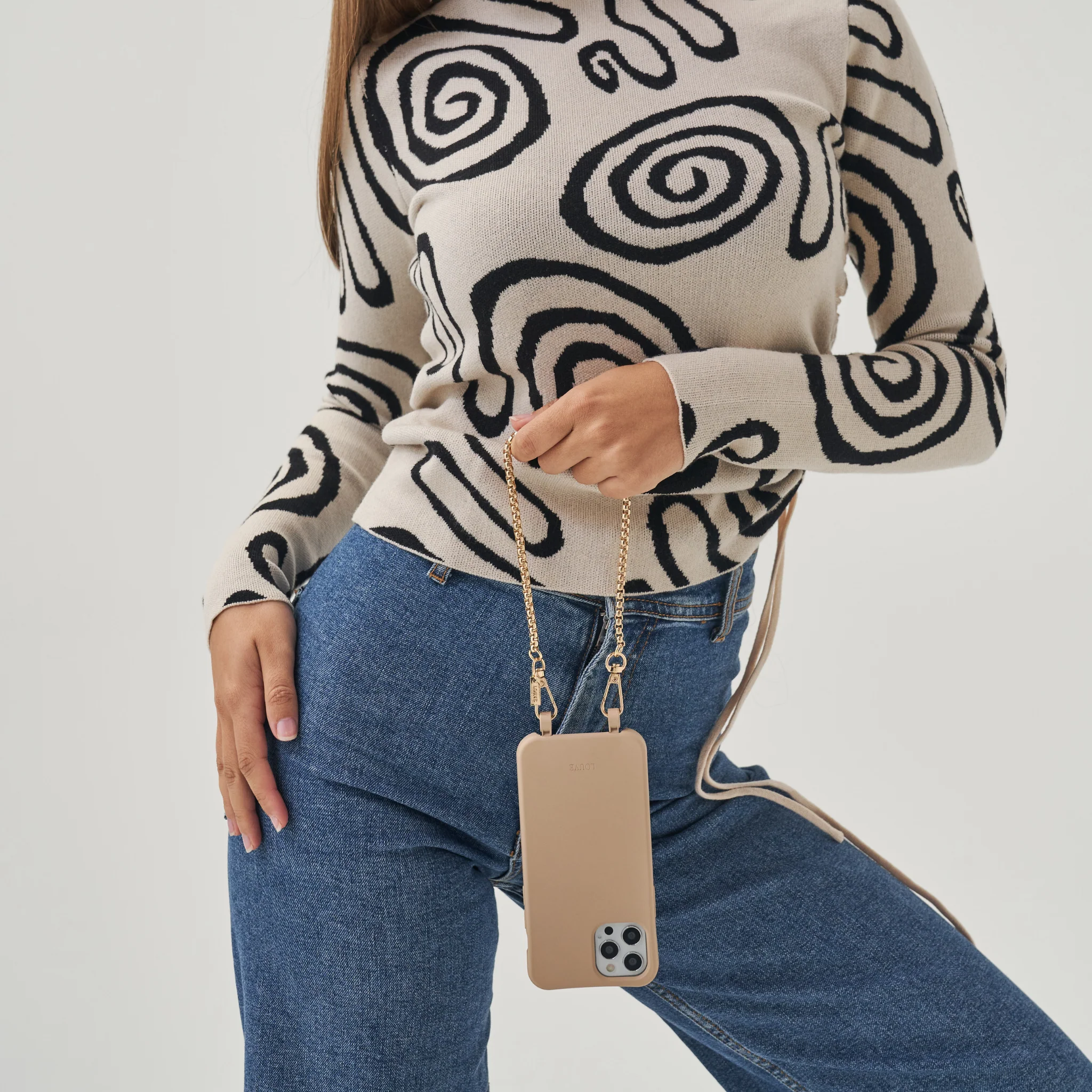 Beige Phone Case + Gaia Gold-Plated Wristlet - Image 17