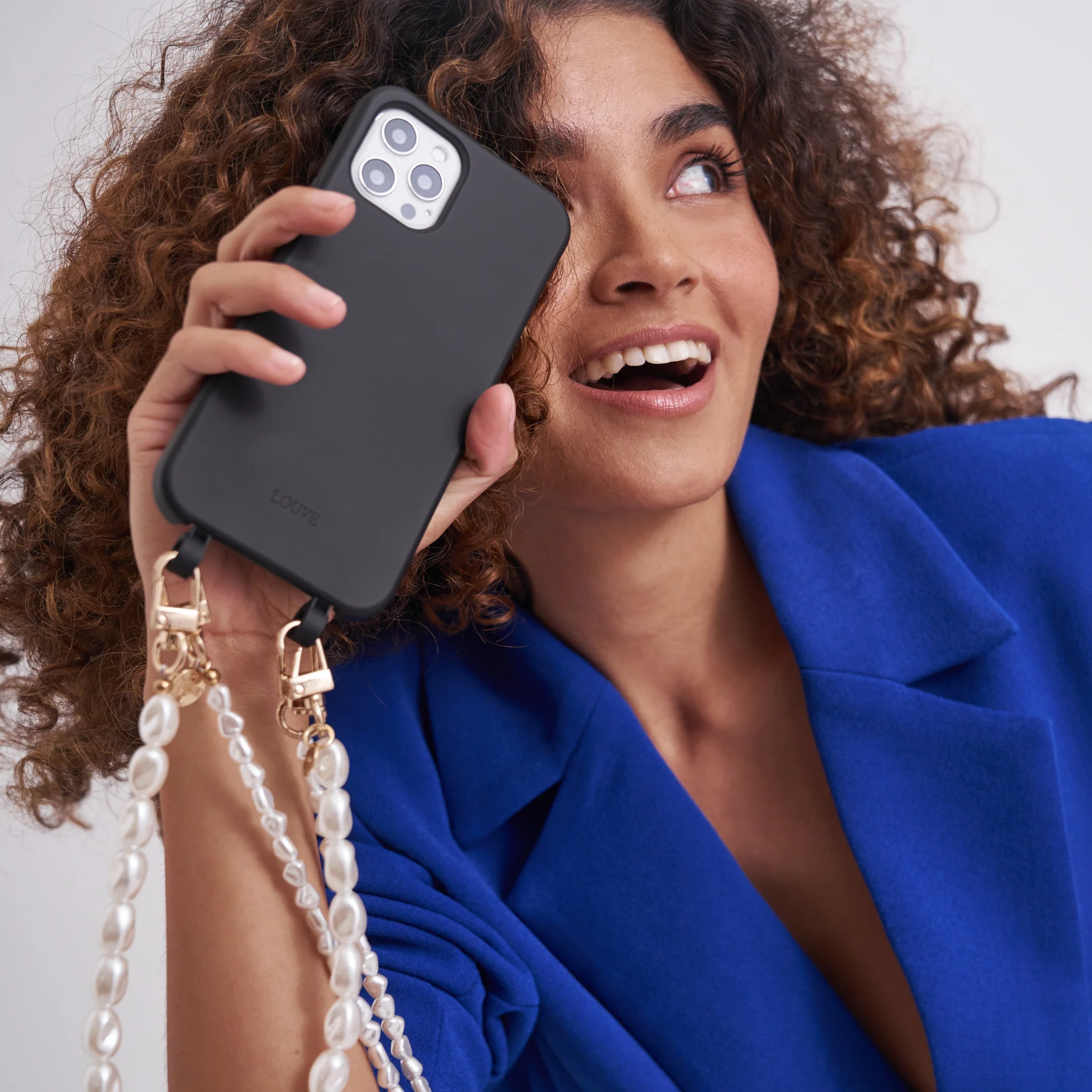 Black Phone Case + Pearl Chain + Pearl Wristlet - Image 3