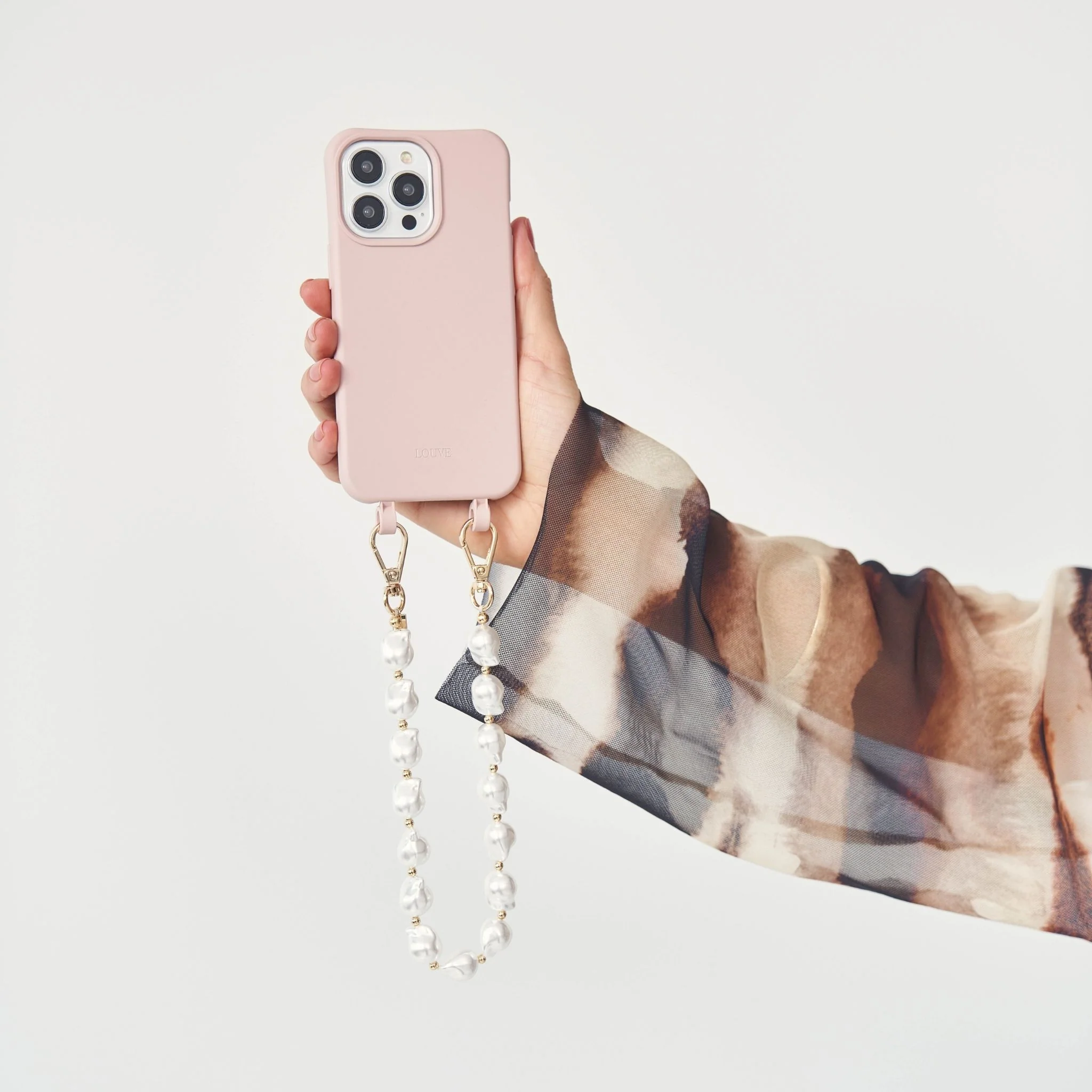 Dusty Pink Phone Case + Daisy Pearl Wristlet - Image 4