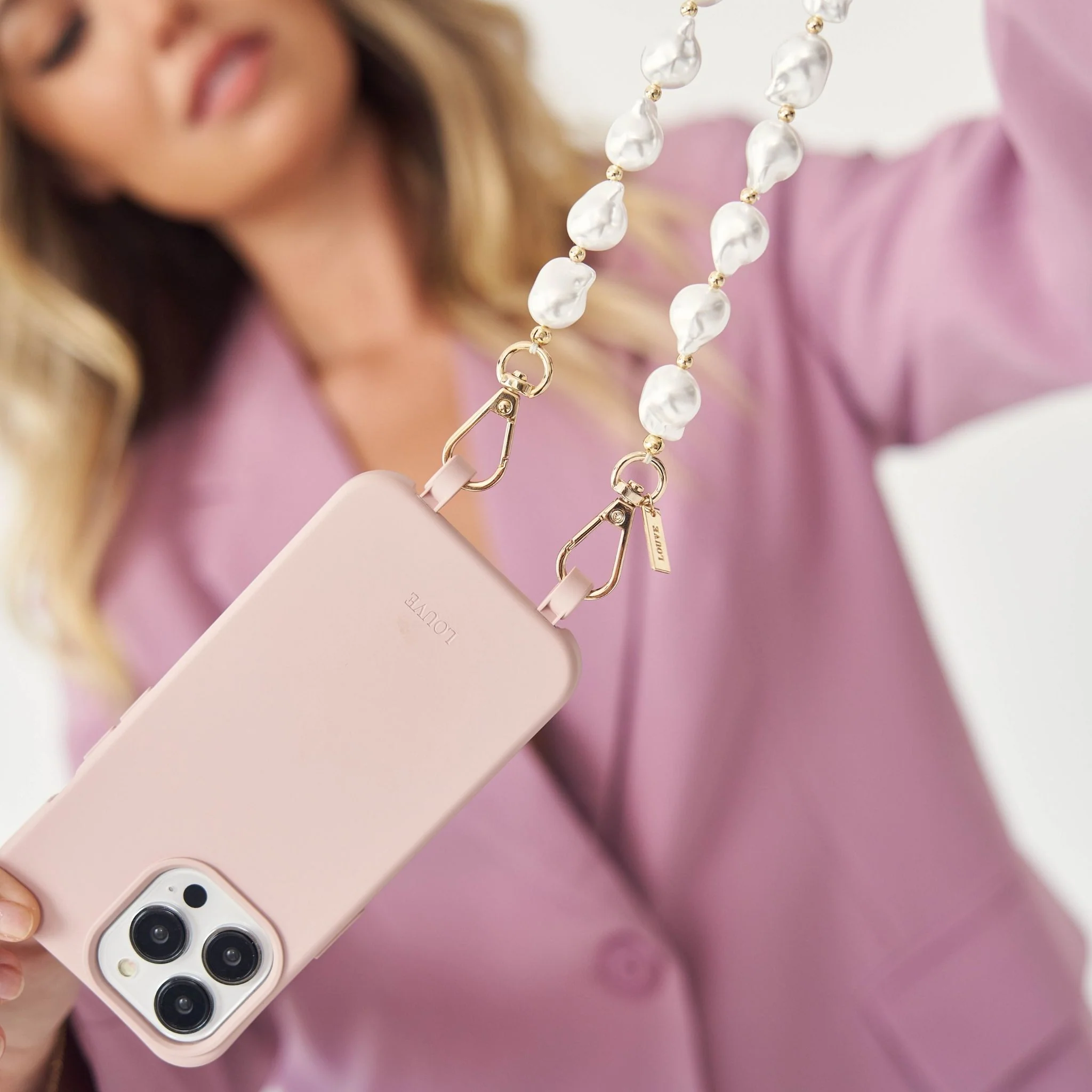Dusty Pink Phone Case + Daisy Pearl Wristlet - Image 7