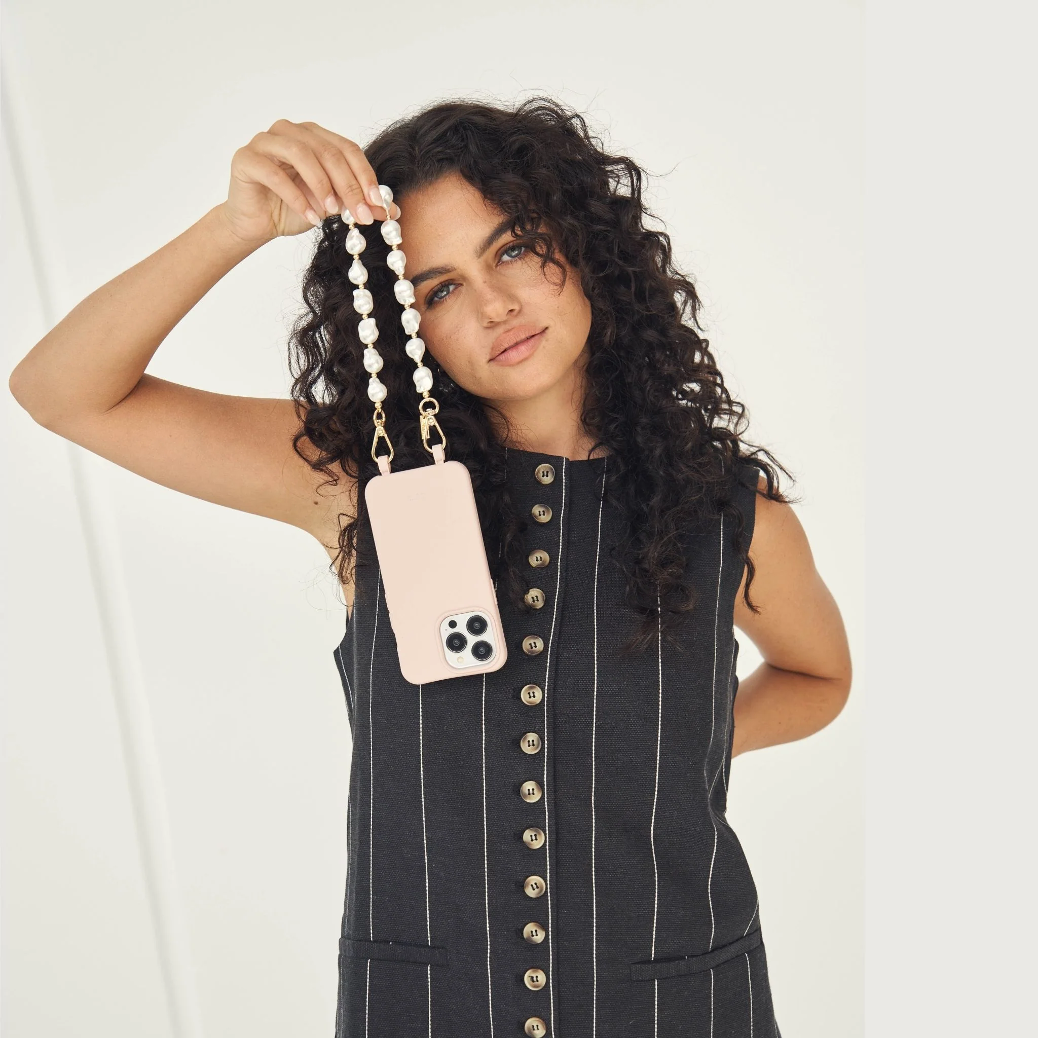 Dusty Pink Phone Case + Daisy Pearl Wristlet - Image 8