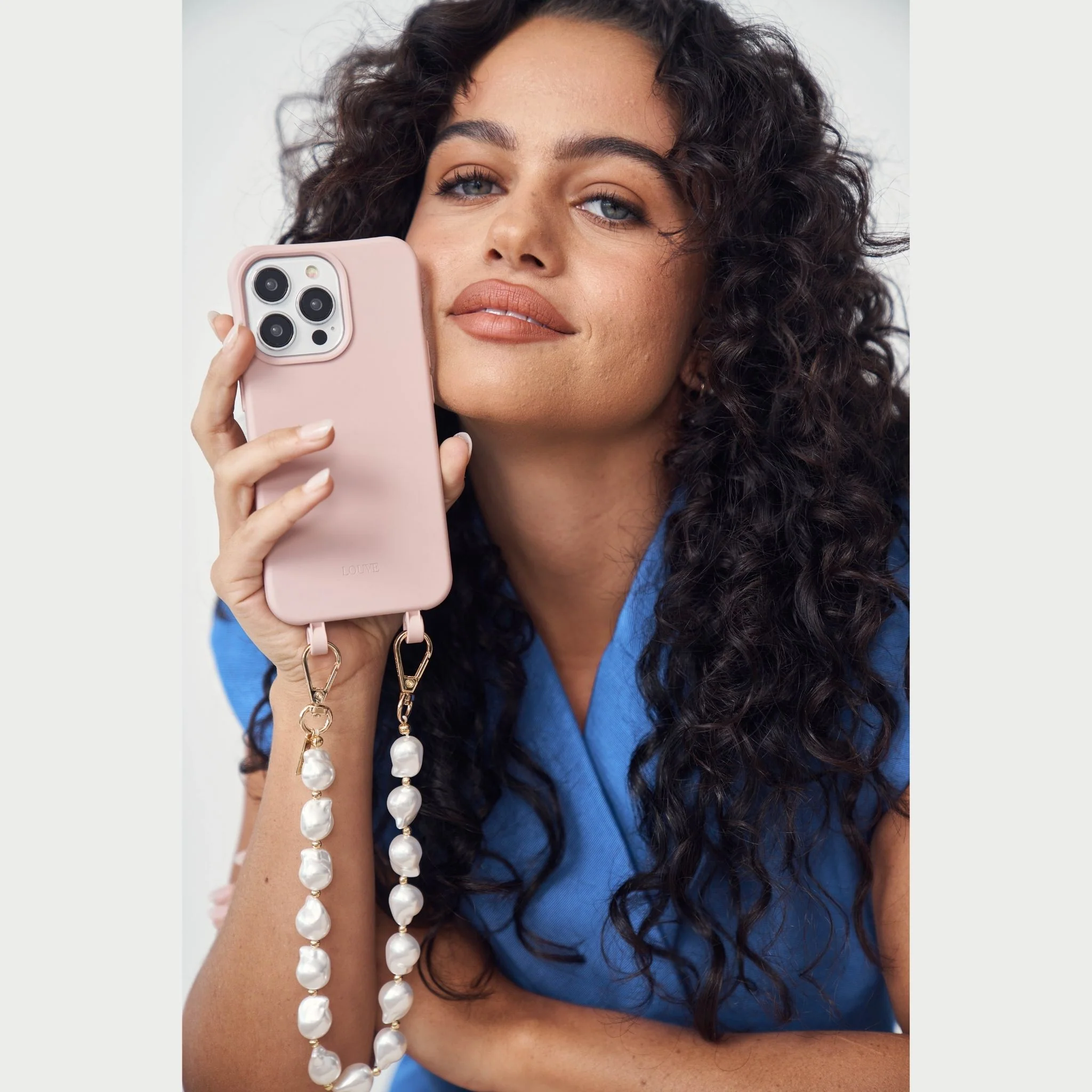 Dusty Pink Phone Case + Daisy Pearl Wristlet - Image 9