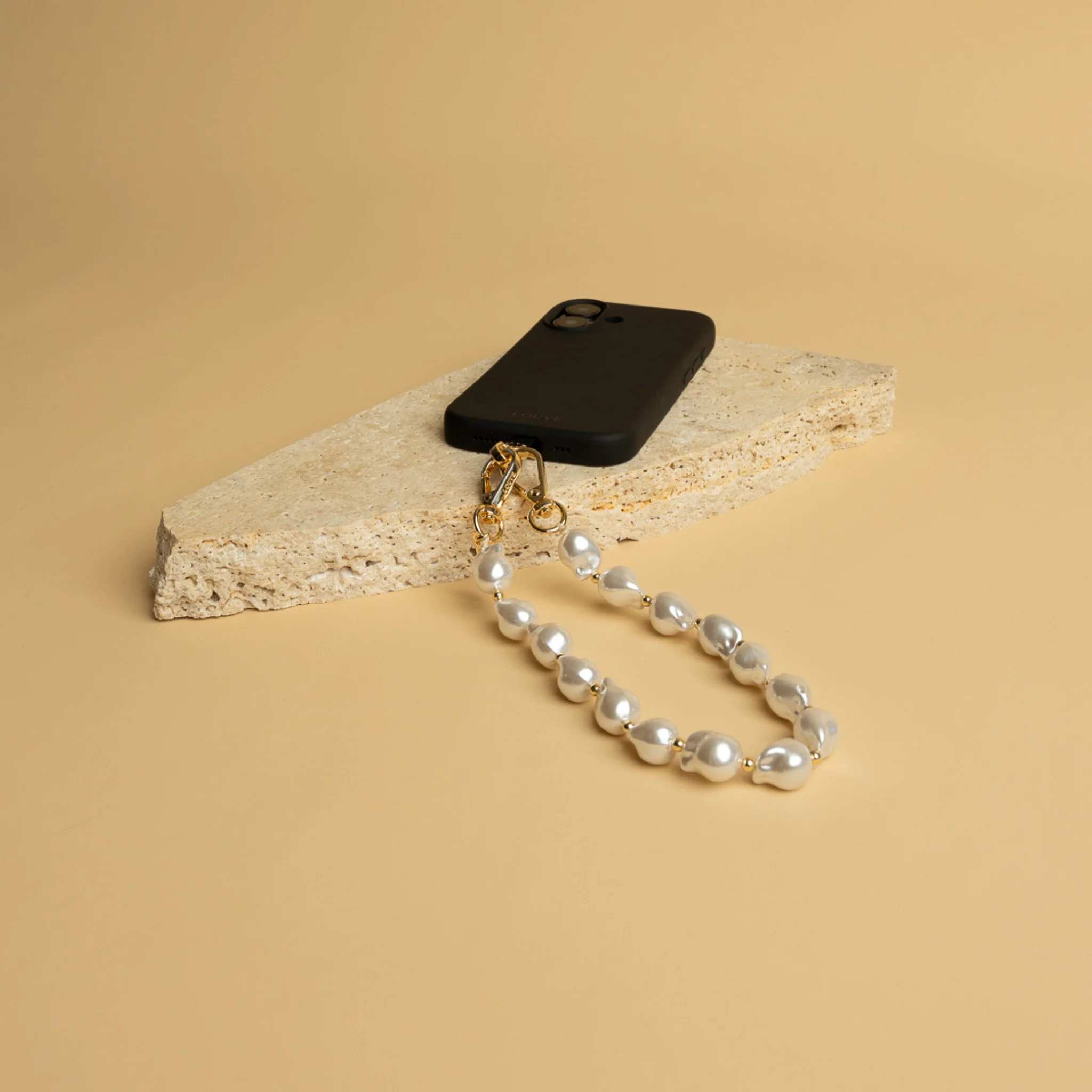 Silicone Black Case + Universal Patch + Daisy Wristlet - Image 2