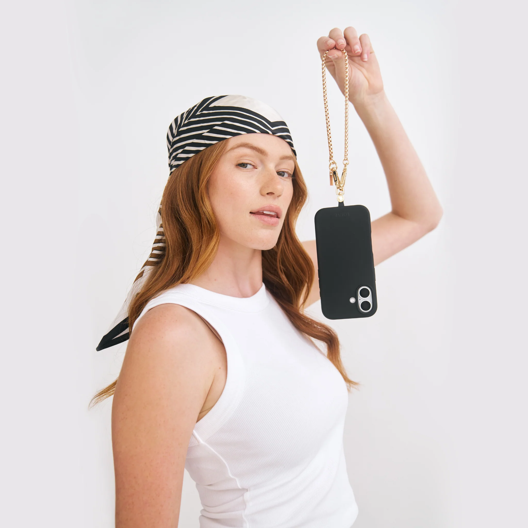 Silicone Black Case + Universal Patch + Gaia Wristlet - Image 10