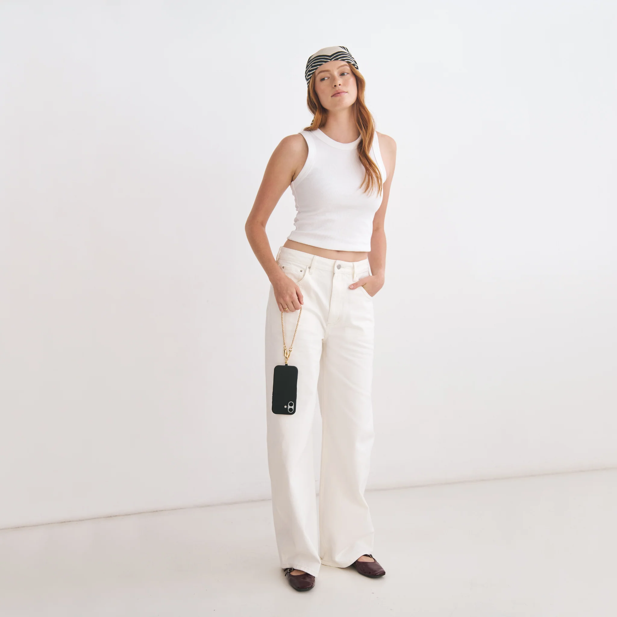 Silicone Black Case + Universal Patch + Gaia Wristlet - Image 8