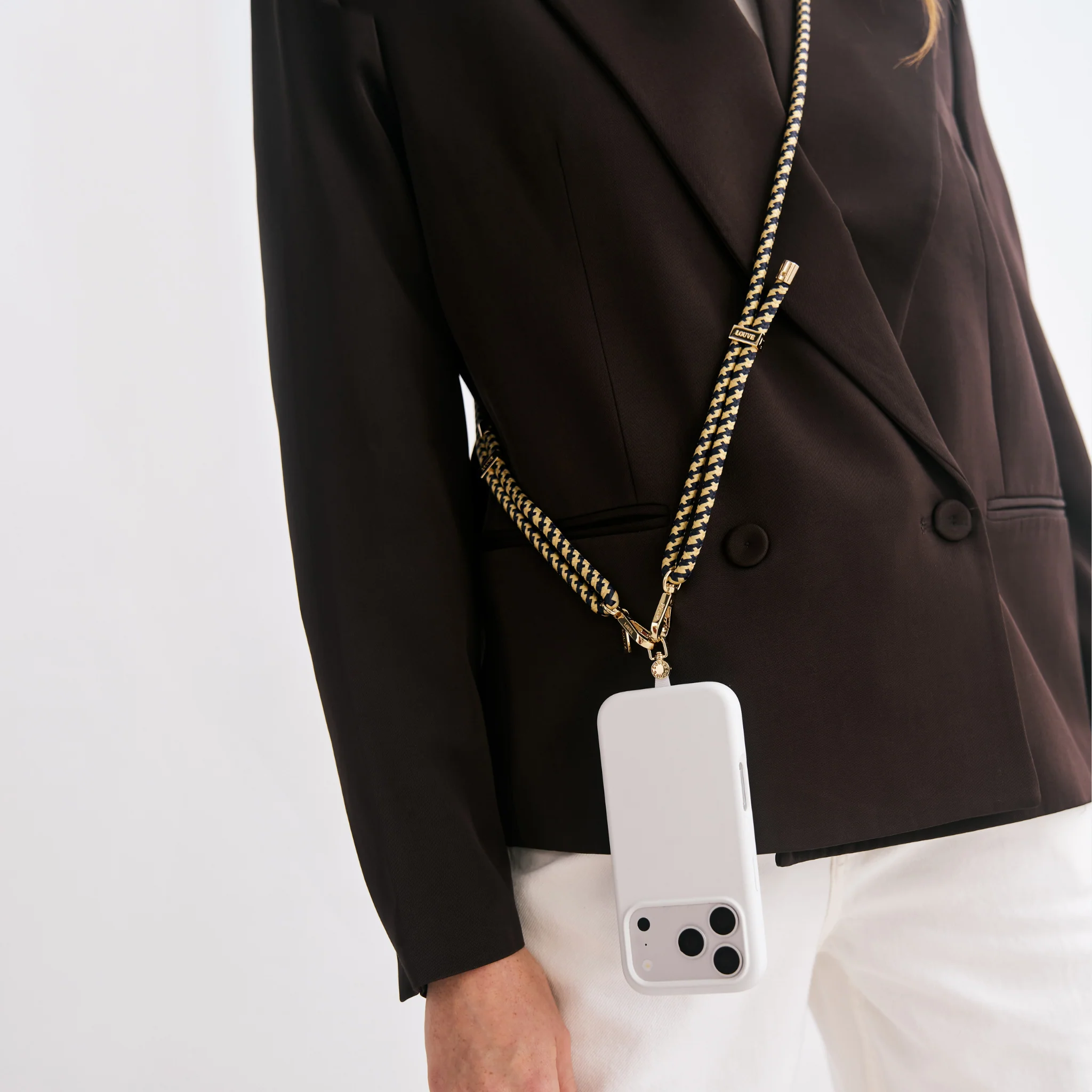 Silicone Off-White Case + Universal Patch + Santorini Strap - Image 9